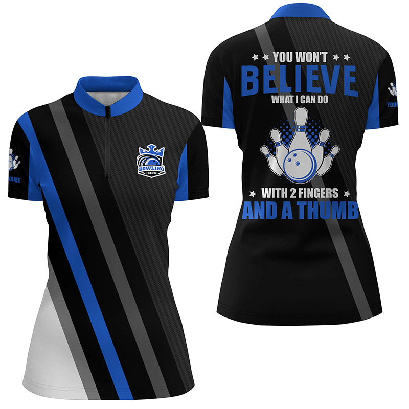 Blau & Schwarz Damen-Bowlinghemden – Maßgeschneidert mit dem Spruch „Du wirst nicht glauben, was ich mit zwei Fingern und einem Daumen machen kann“ NQS8523