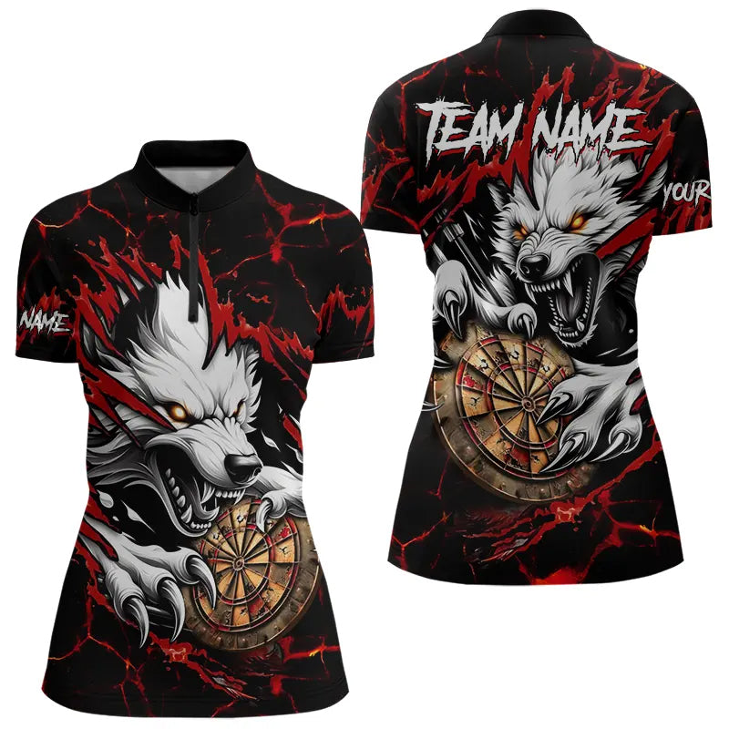 Personalisierter Wolf Blitz Darts Polo & Zip – Damen Dartshirt in Rot mit Teamdesign TDM3443