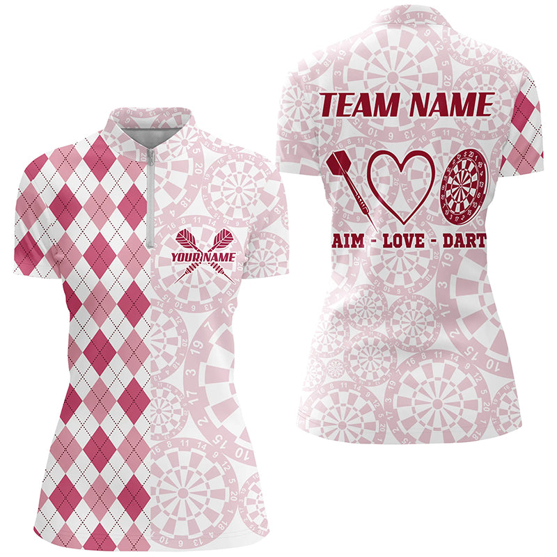 Pinkes Argyle „Aim Love“ Damen-Polo, lustiges personalisiertes Dart-Teamshirt TDM2529