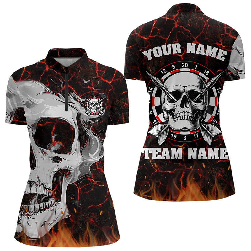 Personalisierte Rote Leuchtende Feuer Riss Totenkopf Dartshirts, gruselige Dartshirts für Damen TDM3267