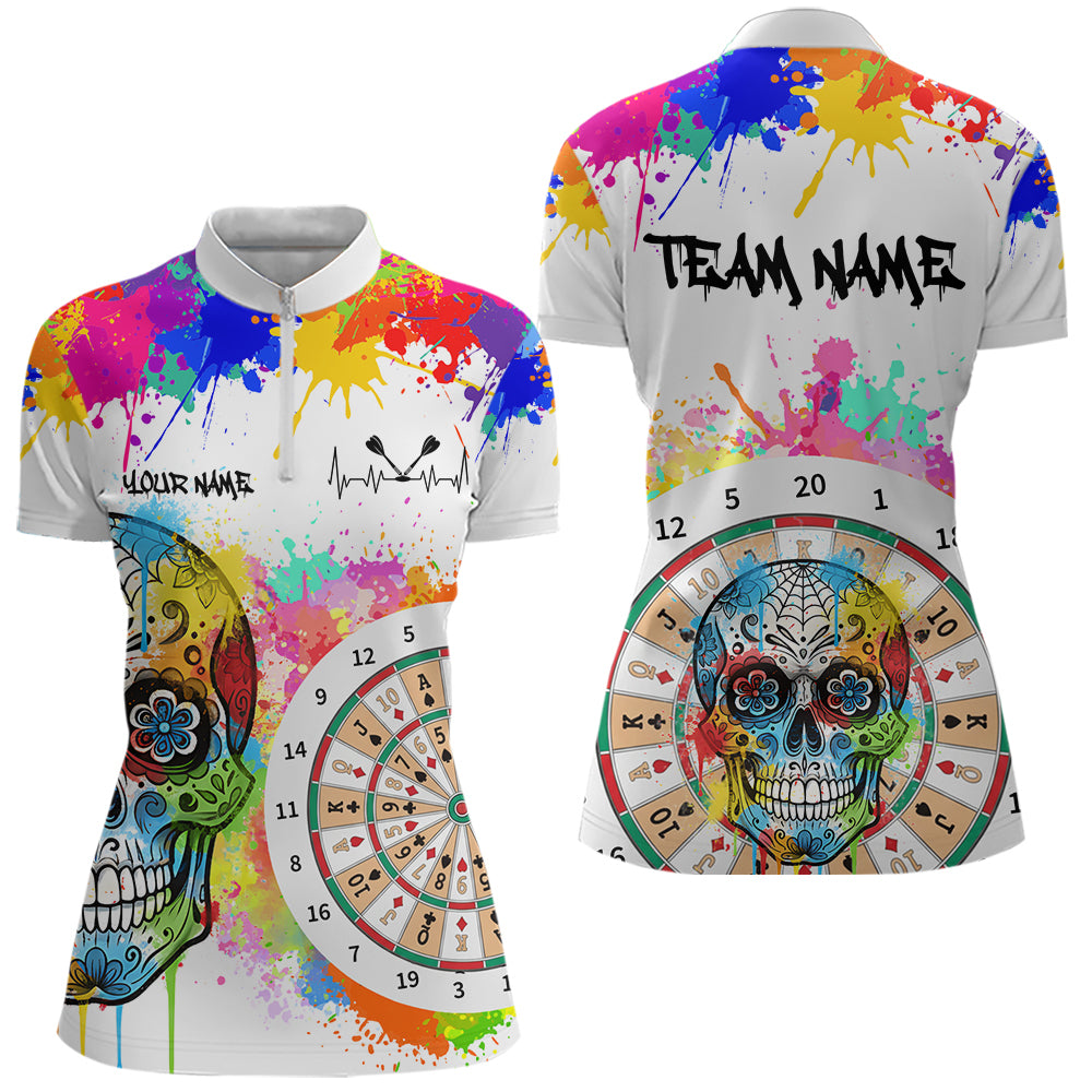 Individuell gestaltetes, buntes Farbspritzer-Karten-Dartboard Damen Darts Quarter-Zip Team Shirt – Lustiges Dart-Trikot | Weiß NYN2211